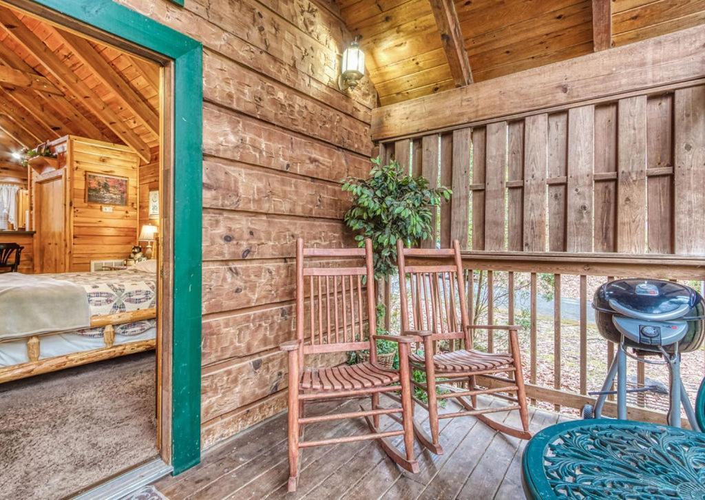 Mountain Eden, Hot Tub, Resort Pool, Wifi, 1089 Free Tickets Each Paid Day, Dollywood And More Гатлинбург Экстерьер фото